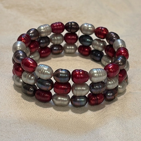 Honora Triple Strand stretch Multi-Color Freshwater Pearl Bracelet - Picture 1 of 4